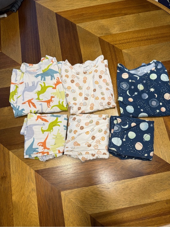 Quince Other - Quince 3 pack bamboo kids pajamas 4T Preowned